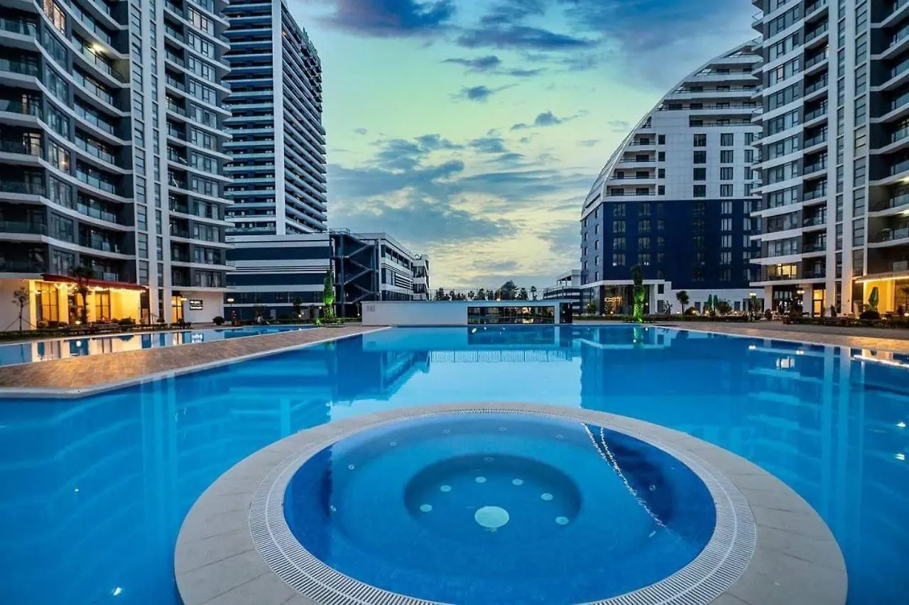 Studio White Sails First Line Swimming Pool Batoumi